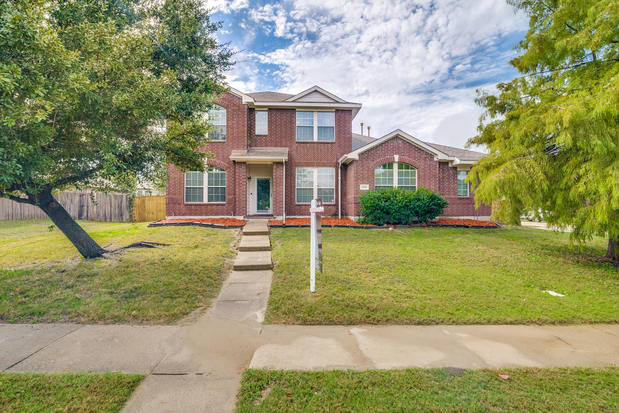 Images Marcus Ku, Dallas Realtor