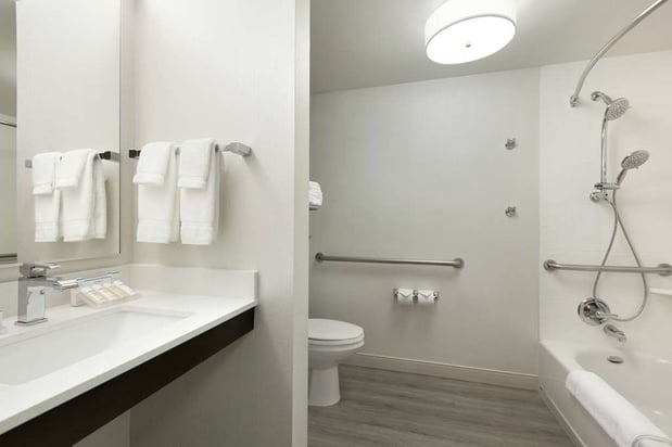 Images Hilton Garden Inn Cupertino