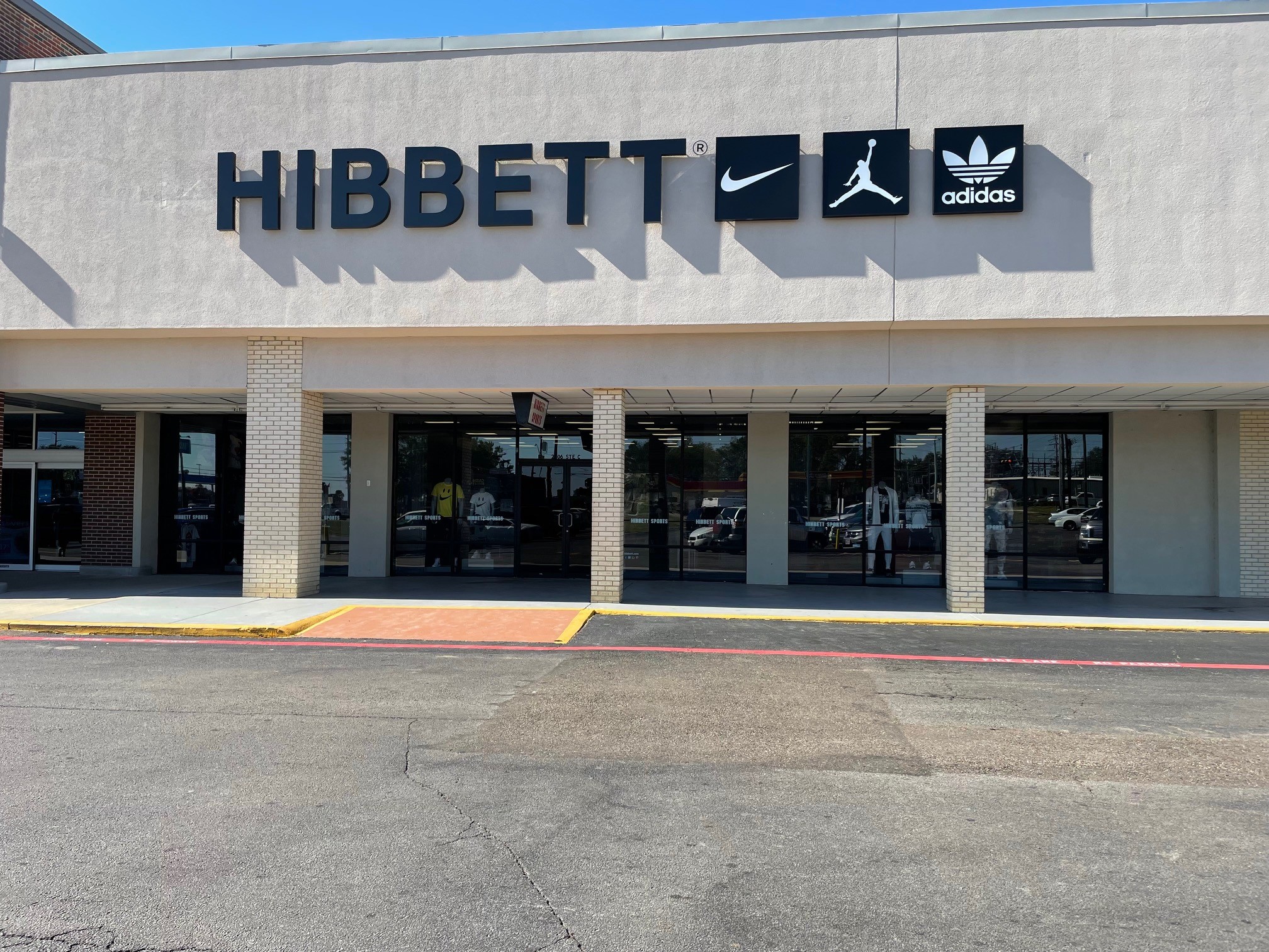 Hibbett Sports, 2306 South Jefferson Ave., Suite C, Mt. Pleasant, TX, Shoe  Stores - MapQuest