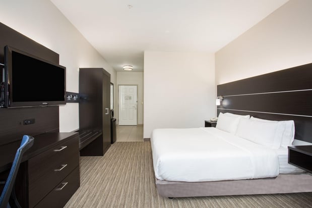 Images Holiday Inn Express & Suites Ft. Collins by IHG