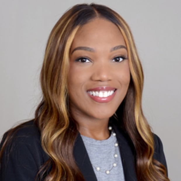 Images Edward Jones - Financial Advisor: Ebony De Pooter