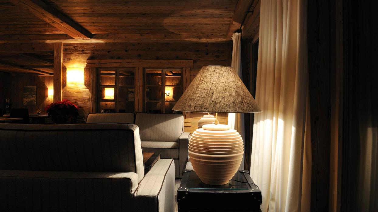 Hotel des Alpes by Bruno Kernen, Bahnhofstrasse 26 in Saanenmöser