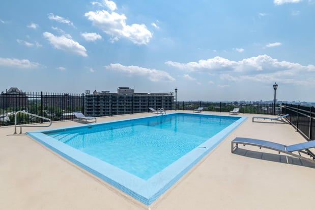 Images The Carlyle Apartment Homes
