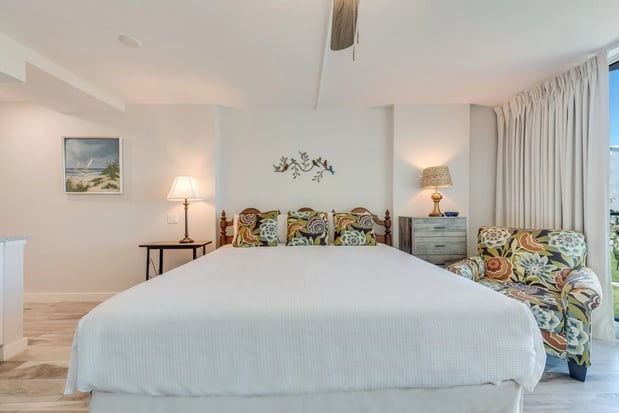 Images Sandcastle Condominiums & Event Center