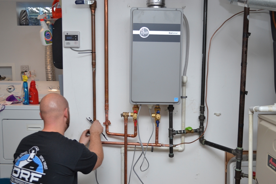 Installation of a tankless water heater 
