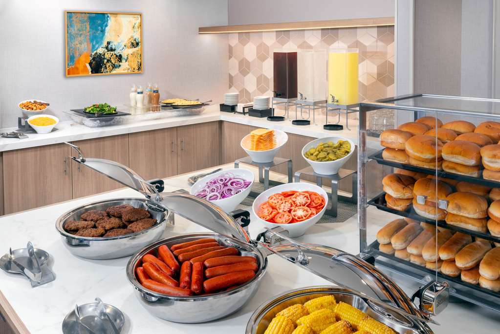 Homewood Suites by Hilton Tampa Airport - Westshore
