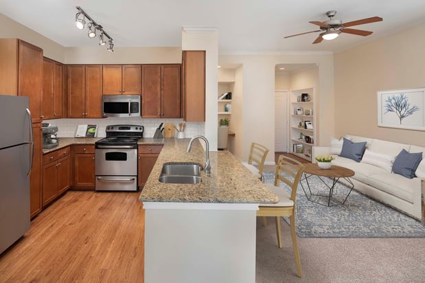 Images Camden Amber Oaks Apartments