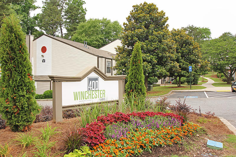 400 Winchester @ Vinings Apartment Homes Photo