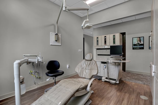 Images Create A Smile Dentistry - Dr. Ken Moore