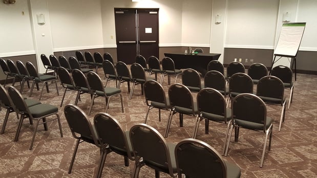Images Holiday Inn Blmgtn Arpt South - Mall Area by IHG