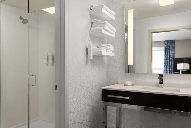 Images Hampton Inn & Suites Worcester
