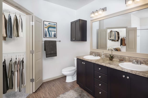 Images Camden Town Square Apartments