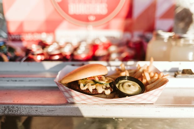 Images Aioli Gourmet Burgers - 32nd & Shea