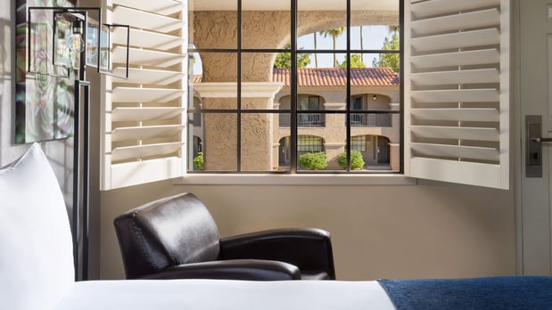 Images Scottsdale Plaza Resort