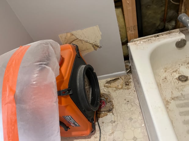 Images Triangle Restoration