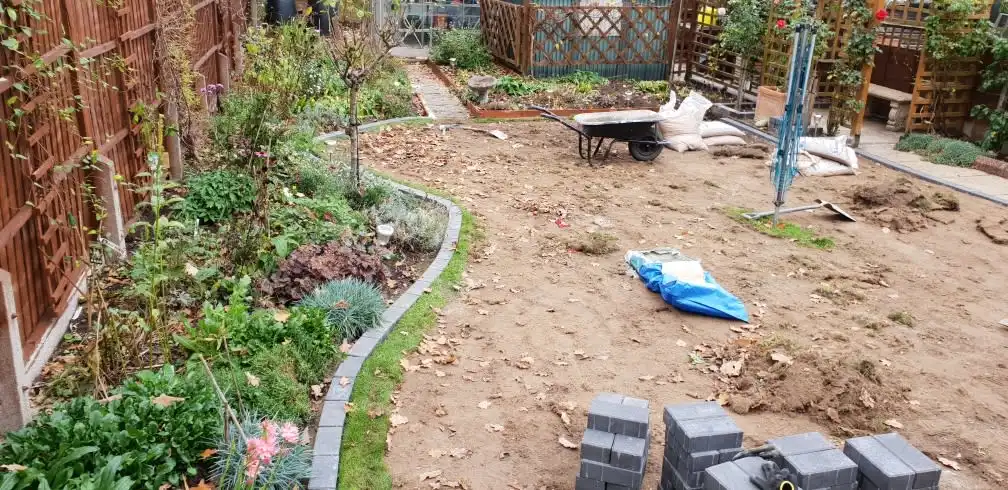 Images Kingston Views Landscaping