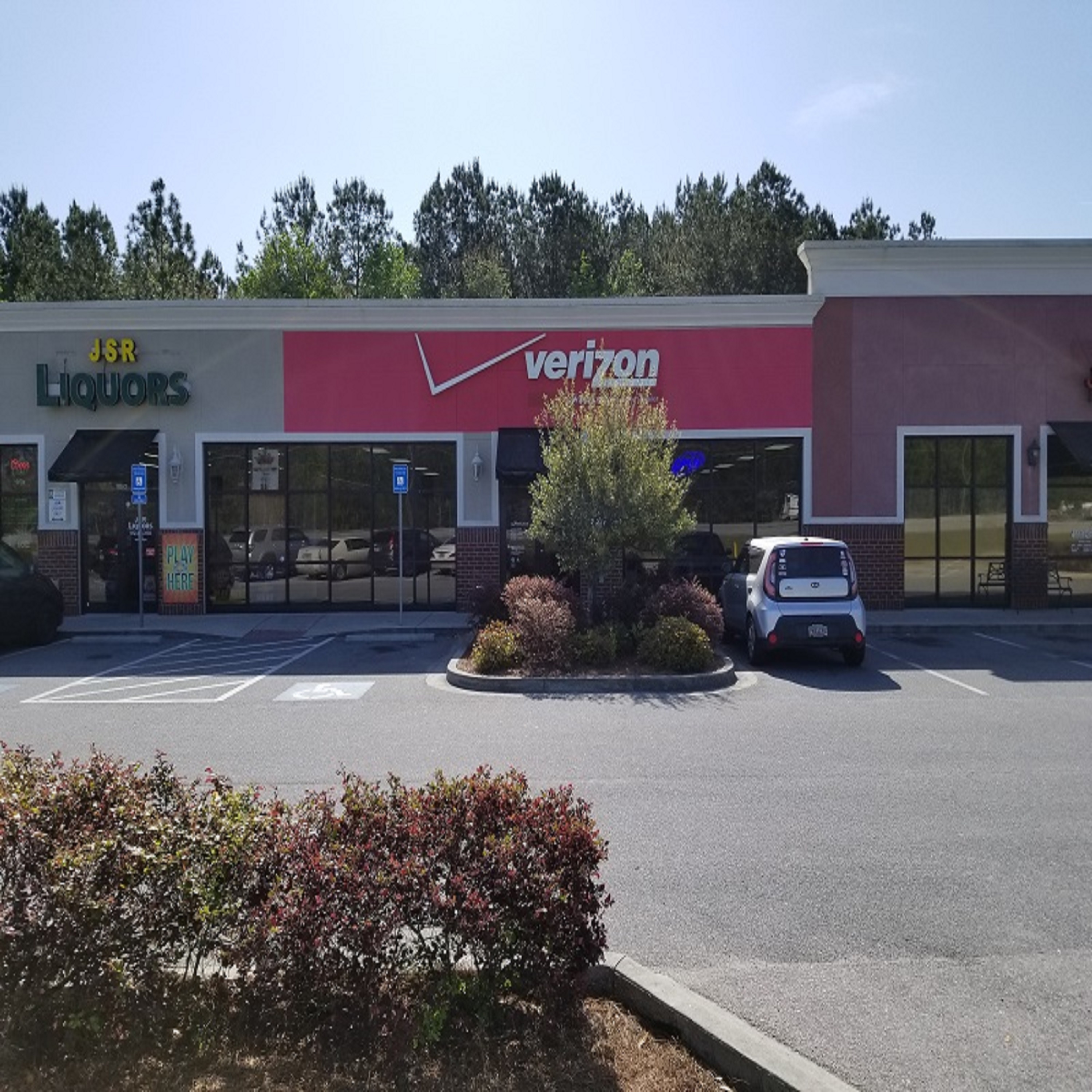 Verizon Authorized Retailer – GoWireless Photo