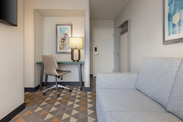 Images Holiday Inn & Suites Orlando SW - Celebration Area by IHG