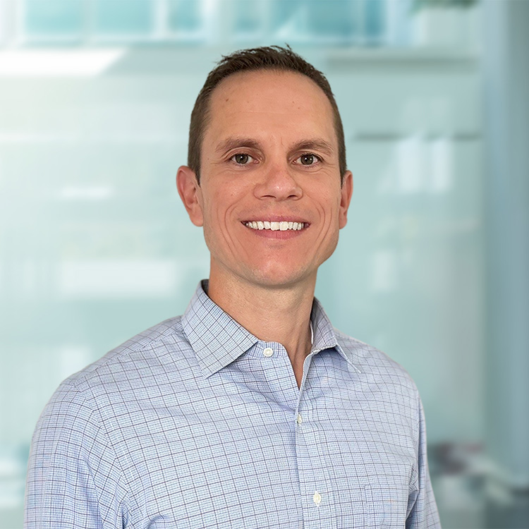 Headshot of Jonathan C. Vance, a wealth advisor at Chase