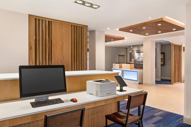 Images Holiday Inn Express & Suites Denver Airport by IHG