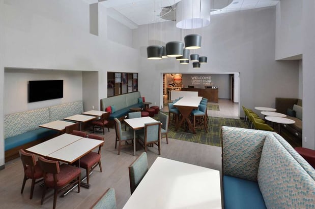 Images Hampton Inn & Suites by Hilton Charlotte North I 485