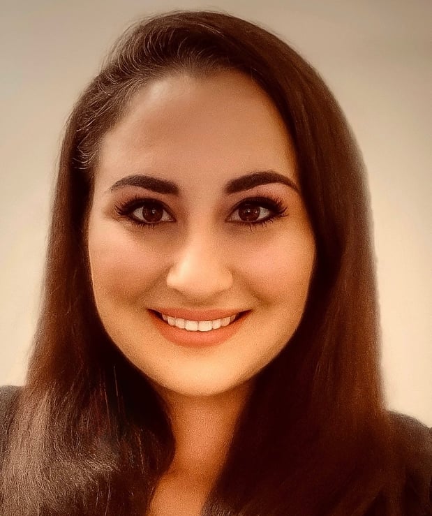 Images Aneesa Vaez-Iravani, Counselor