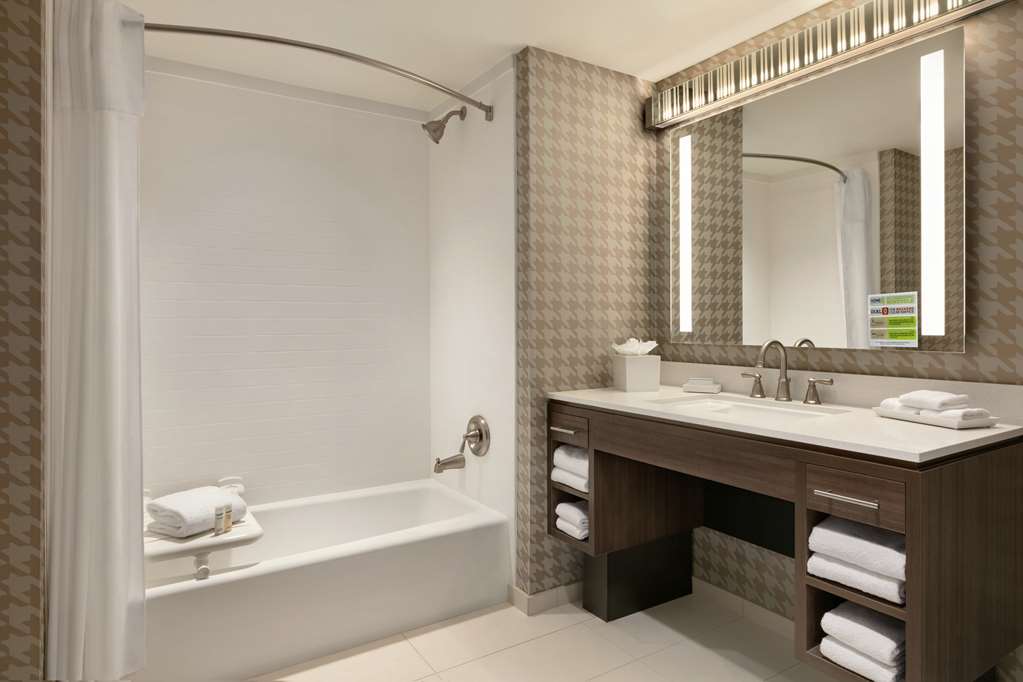 Guest room bath Home2 Suites by Hilton Chantilly Dulles Airport Chantilly (703)253-3400