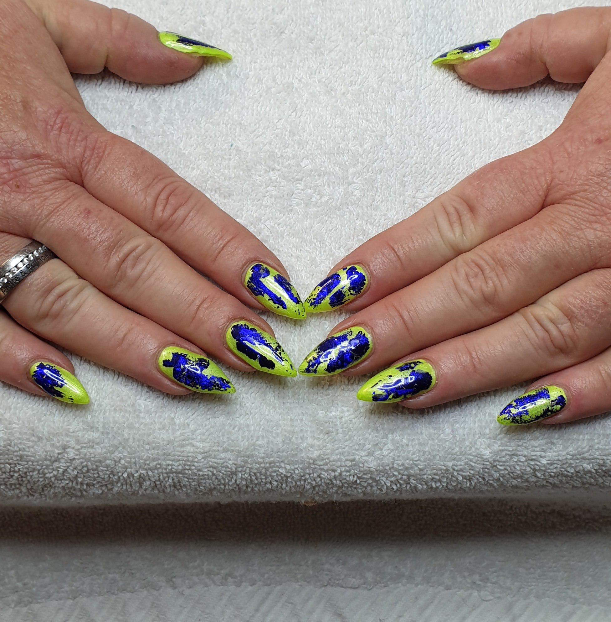 Ticis Handtraum Nails & Bräunungsdusche, Gartenstraße 5 in Neuhof