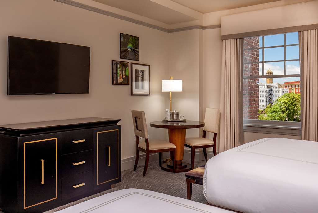 The Virginian Lynchburg, Curio Collection by Hilton