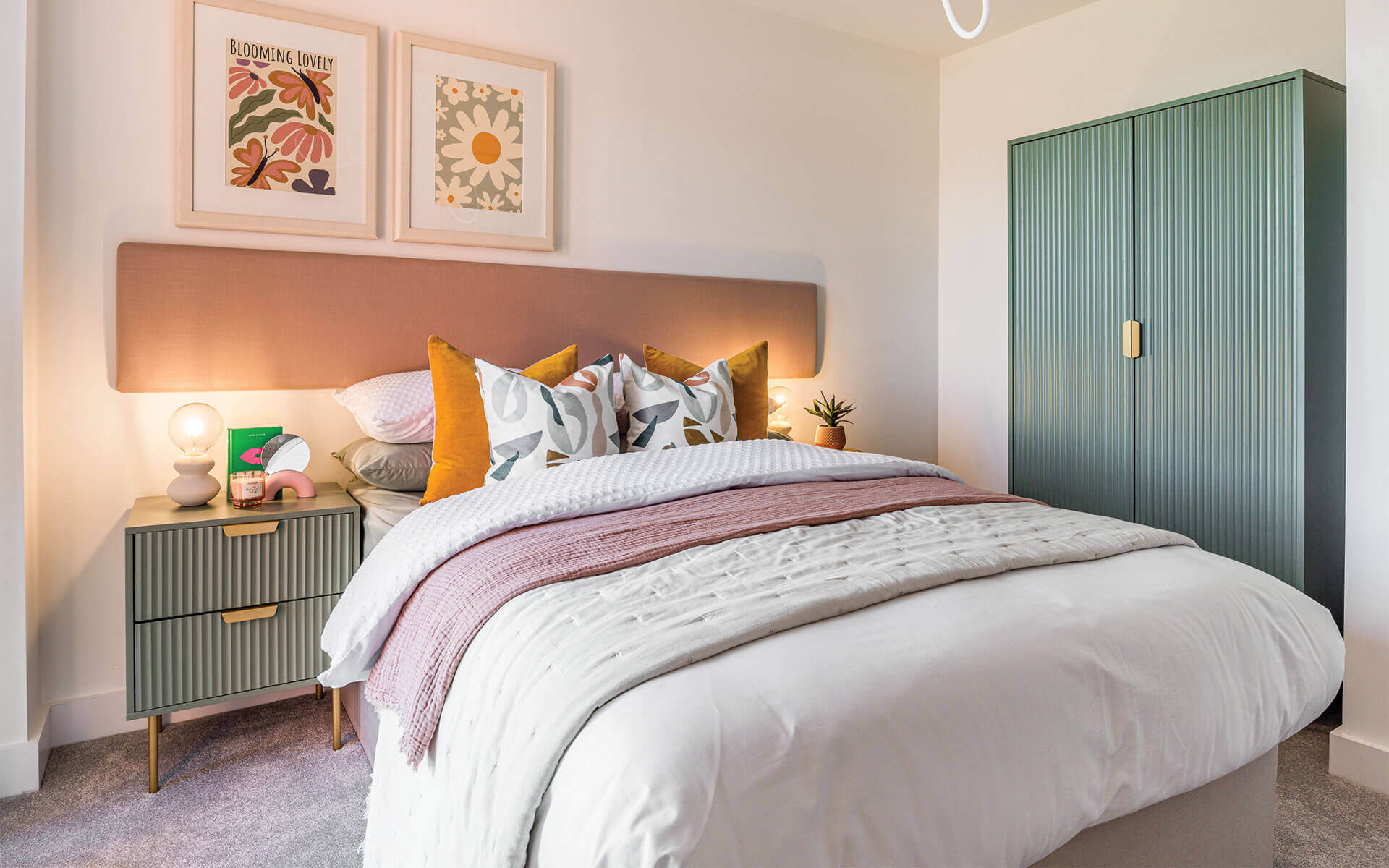 Pearson Heights - Double Bedroom