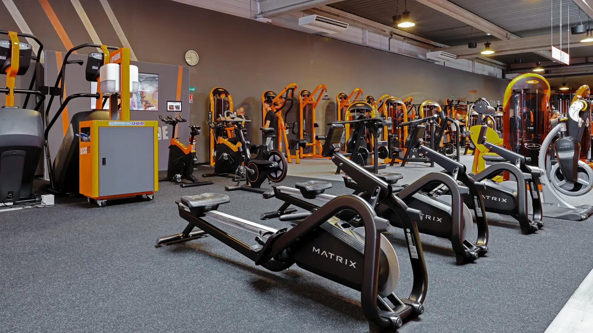 Images Basic-Fit 24/7