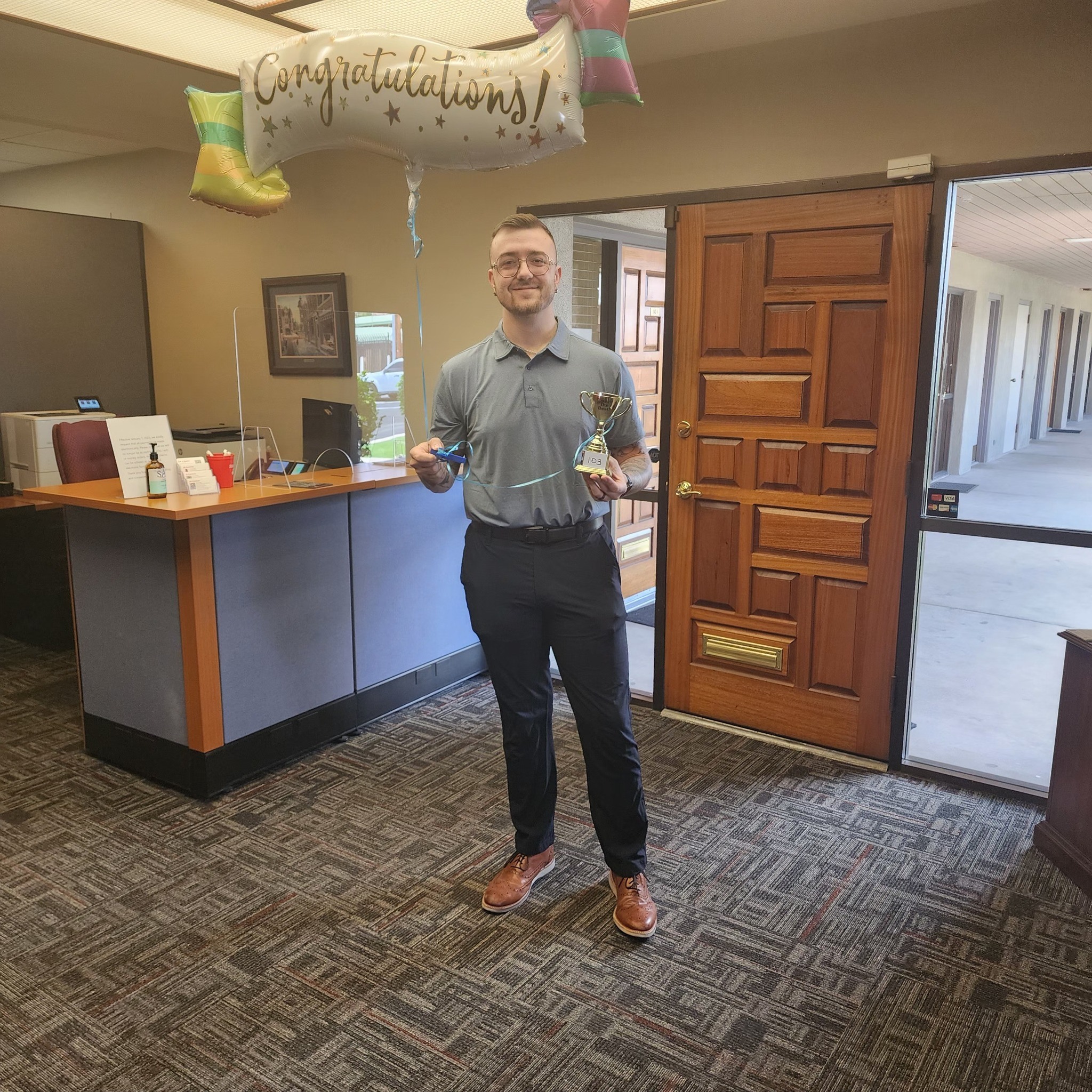 Join Our Team! If you’re passionate about delivering exceptional service, we want to hear from you!