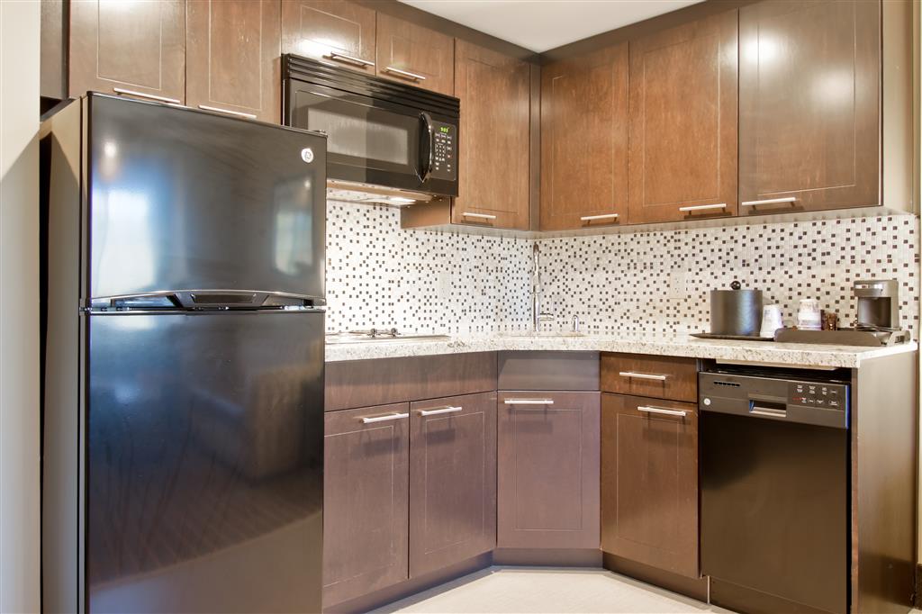Images Best Western Plus Woodstock Inn & Suites