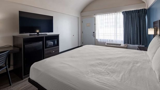Images SureStay by Best Western Virginia Beach Royal Clipper