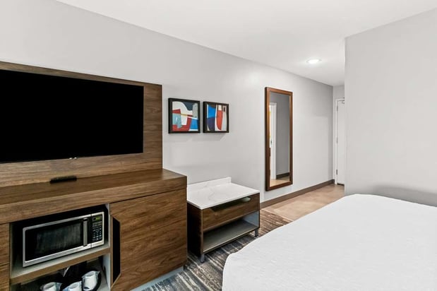 Images Hampton Inn by Hilton Dayton South