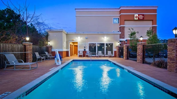 Images Best Western Plus Spring Inn & Suites