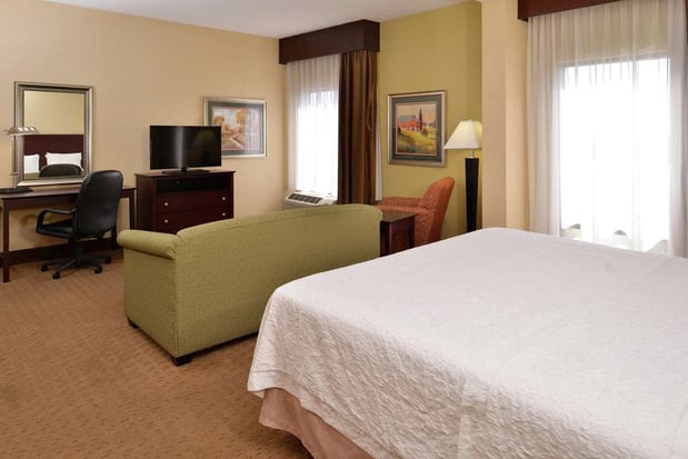 Images Hampton Inn Staunton