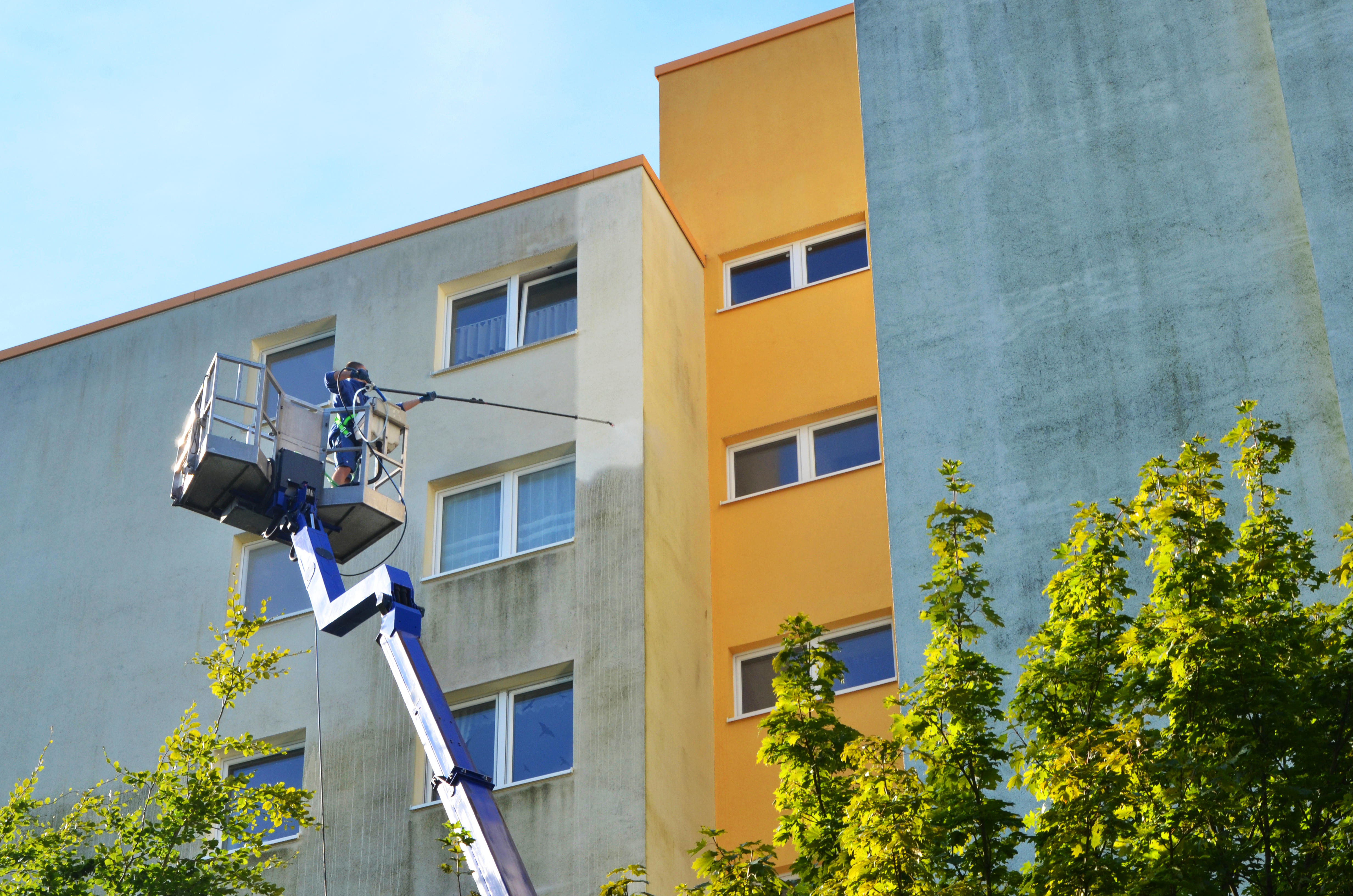 Hermes Fassadenreinigung GmbH, Zum Ellenborn 3 in Kirchhundem