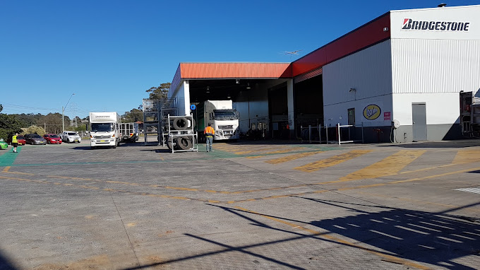 Images Bridgestone Service Centre Wetherill Park (Truck Centre)