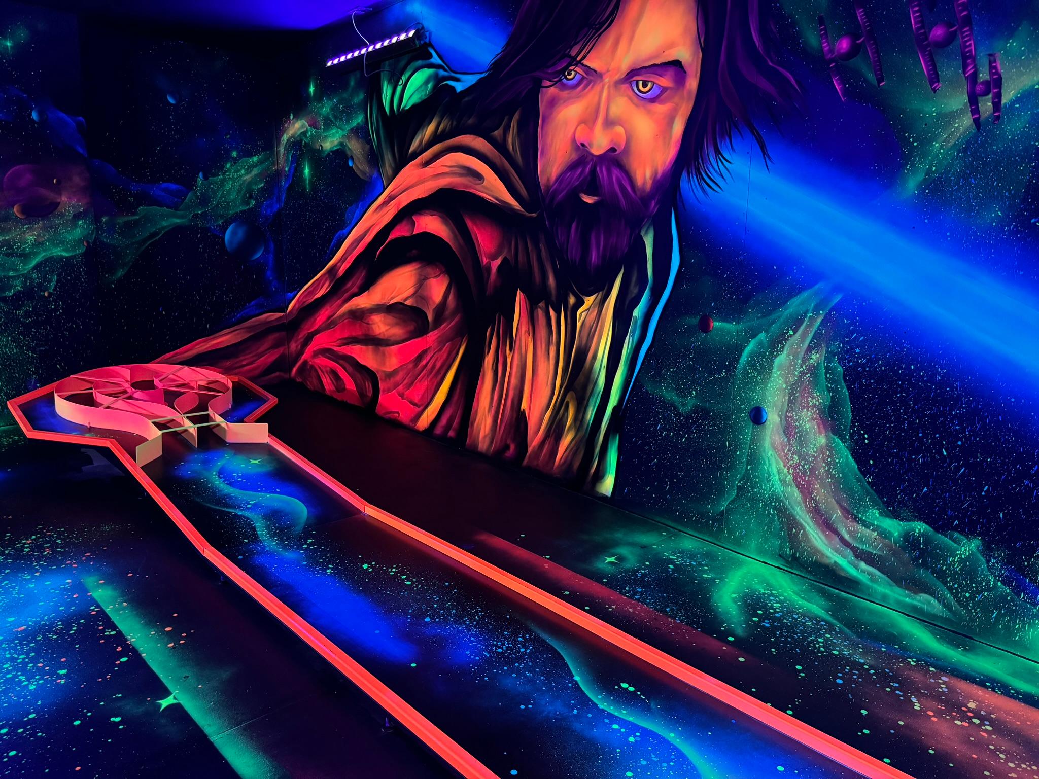 GlowZone 4D Schwarzlicht Minigolf Essen - West Borbeck, Wüstenhöferstraße 234 in Essen