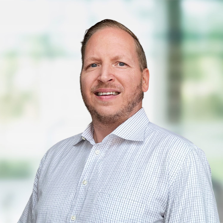 Headshot of Eric E. Eugene, a wealth advisor at Chase