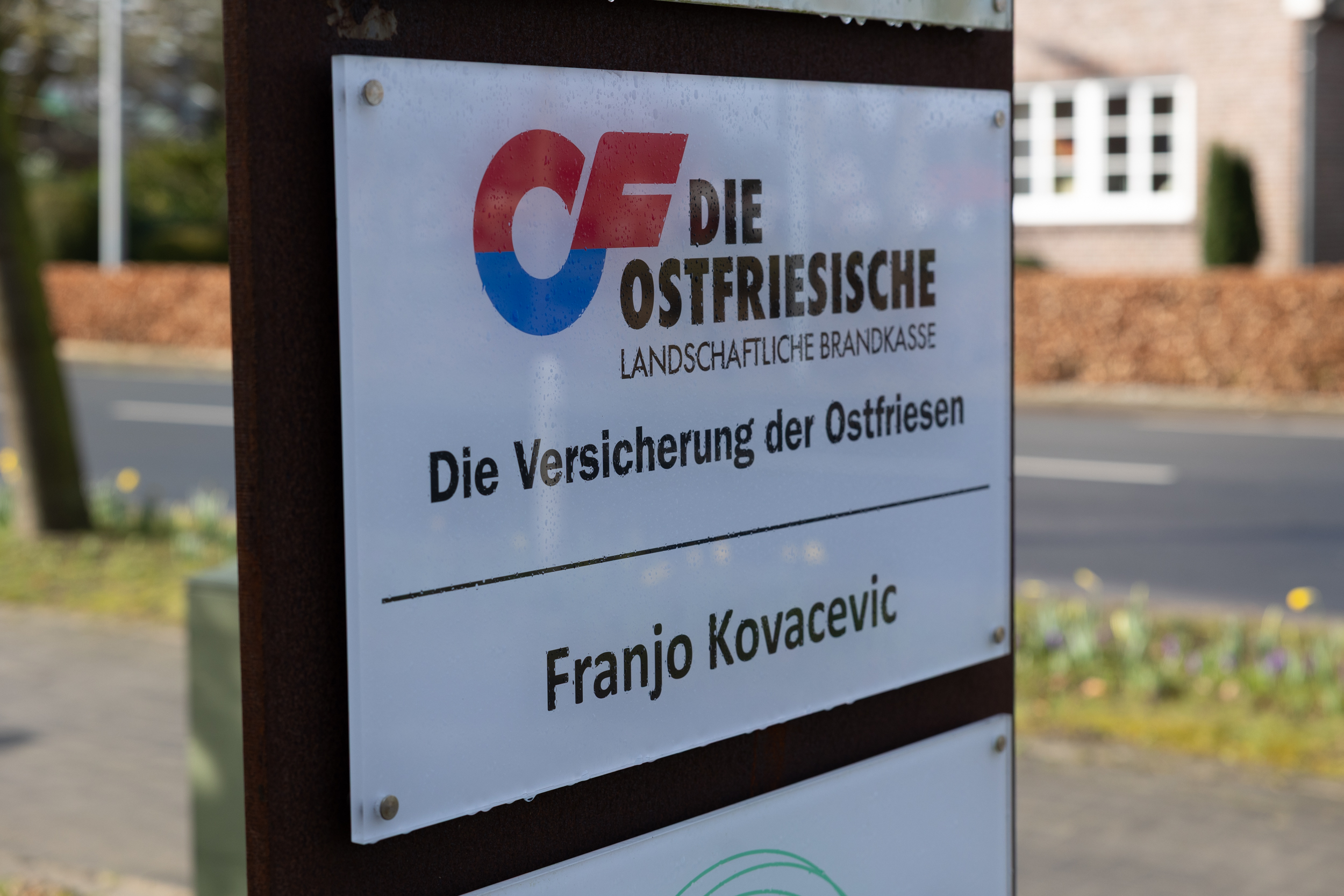 Bild 4 Ostfriesische Landschaftliche Brandkasse - Franjo Kovacevic in Esens