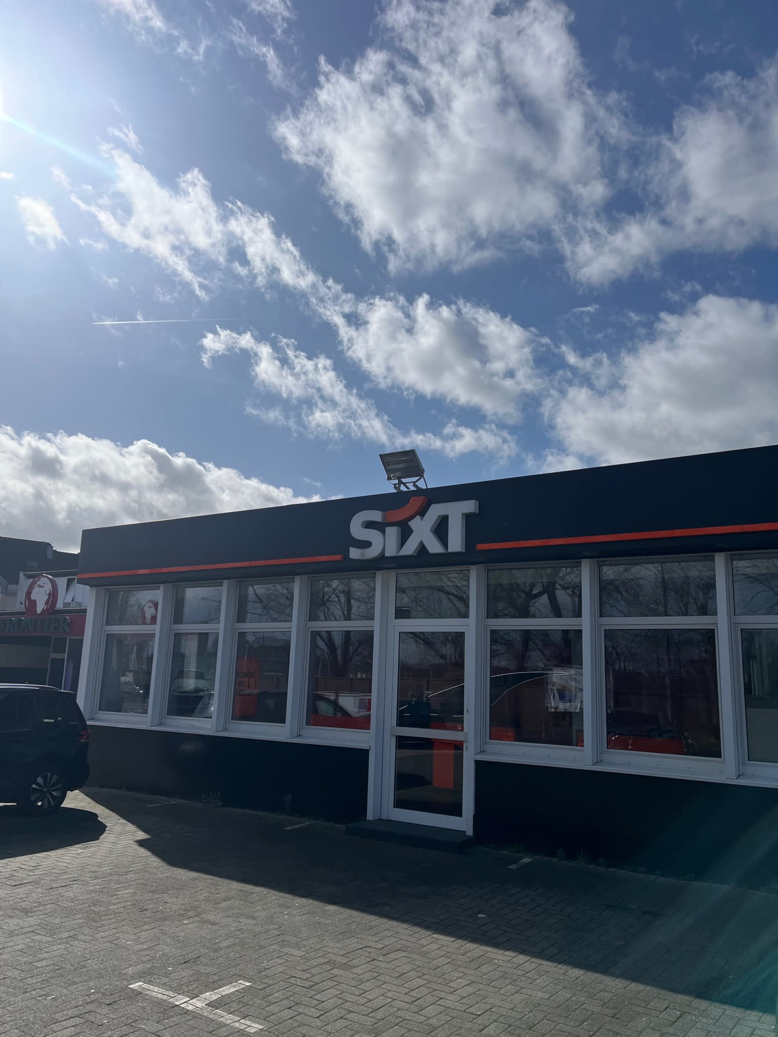 SIXT Autovermietung Krefeld, Sproedentalstr. 4 in Krefeld