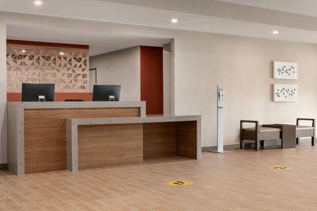 Images Candlewood Suites Fayetteville Fort Bragg by IHG