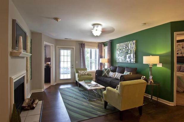 Images The Resort at Lake Crossing Apartments