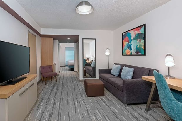 Images Hilton Garden Inn Tampa Airport Westshore