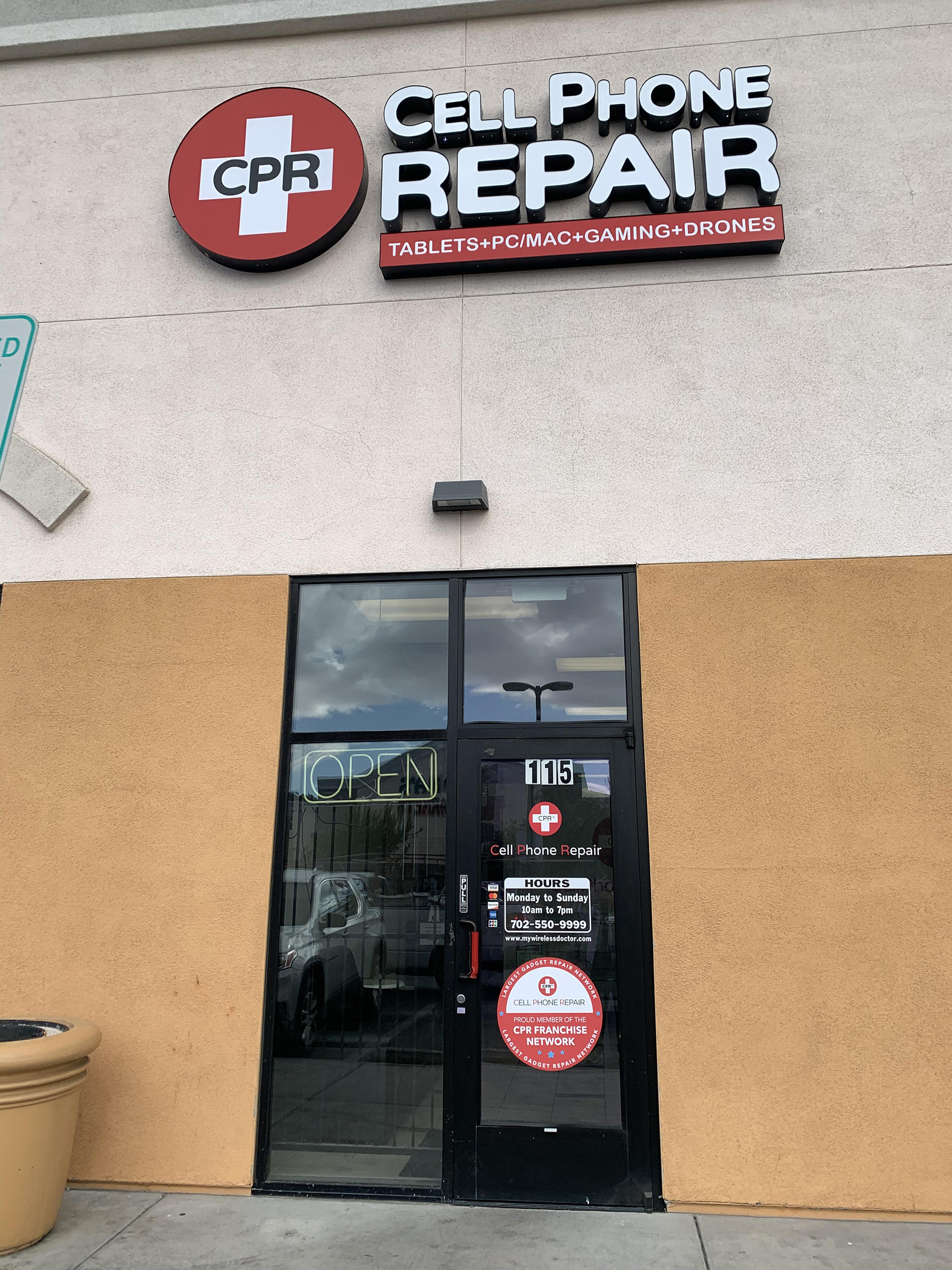 CPR Cell Phone Repair North Las Vegas - Wireless Doctor Photo