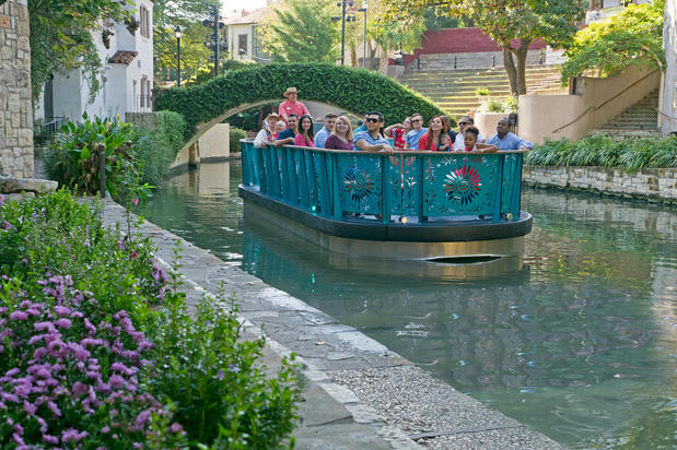Images GO RIO San Antonio River Cruises