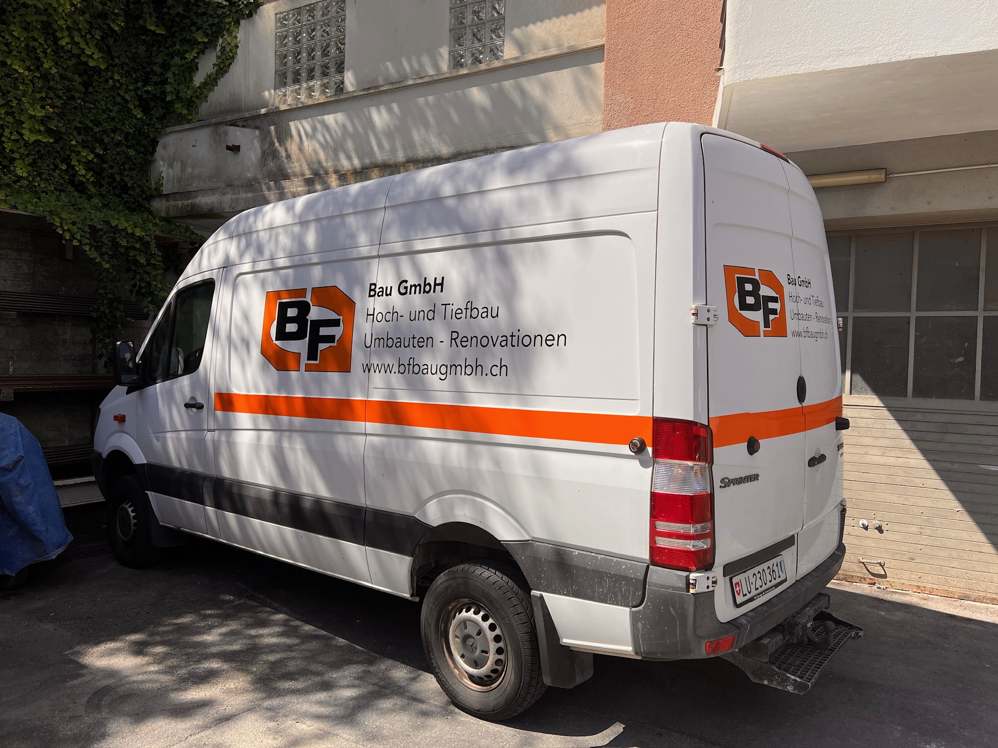 B F Bau GmbH, Horwerstrasse 79 in Kriens