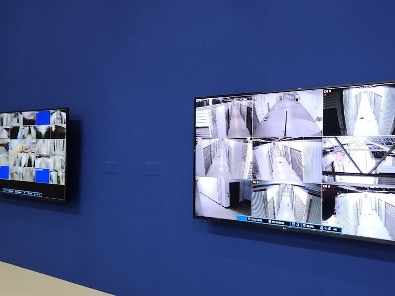 Images Extra Space Storage